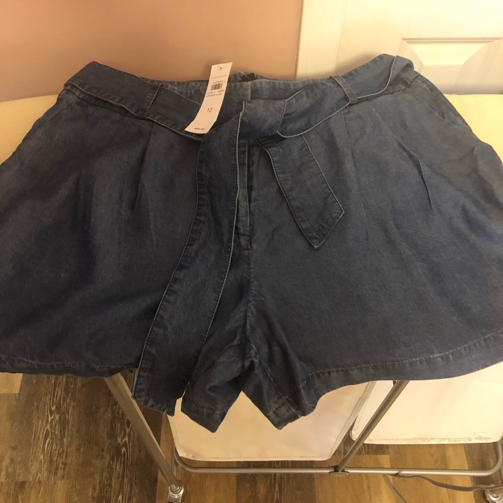 Ann Taylor chambray tie waist shorts